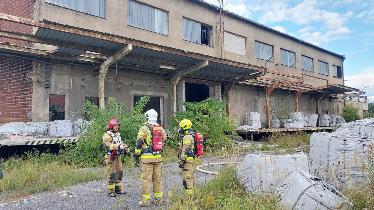 ​Pożar w dawnej cukrowni. Kłęby dymu widoczne z kilkunastu kilometrów