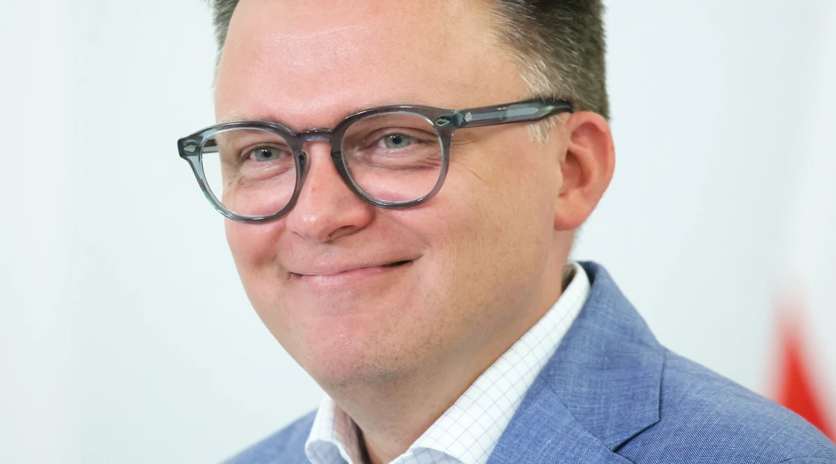 Ponad 600 tysięcy złotych rocznie - tyle zarabia Wysoki Komisarz ONZ ds. Uchodźców. Na taką pensję i liczne przywileje może liczyć Szymon Hołownia, który potwierdził, że ubiega się o to stanowisko.