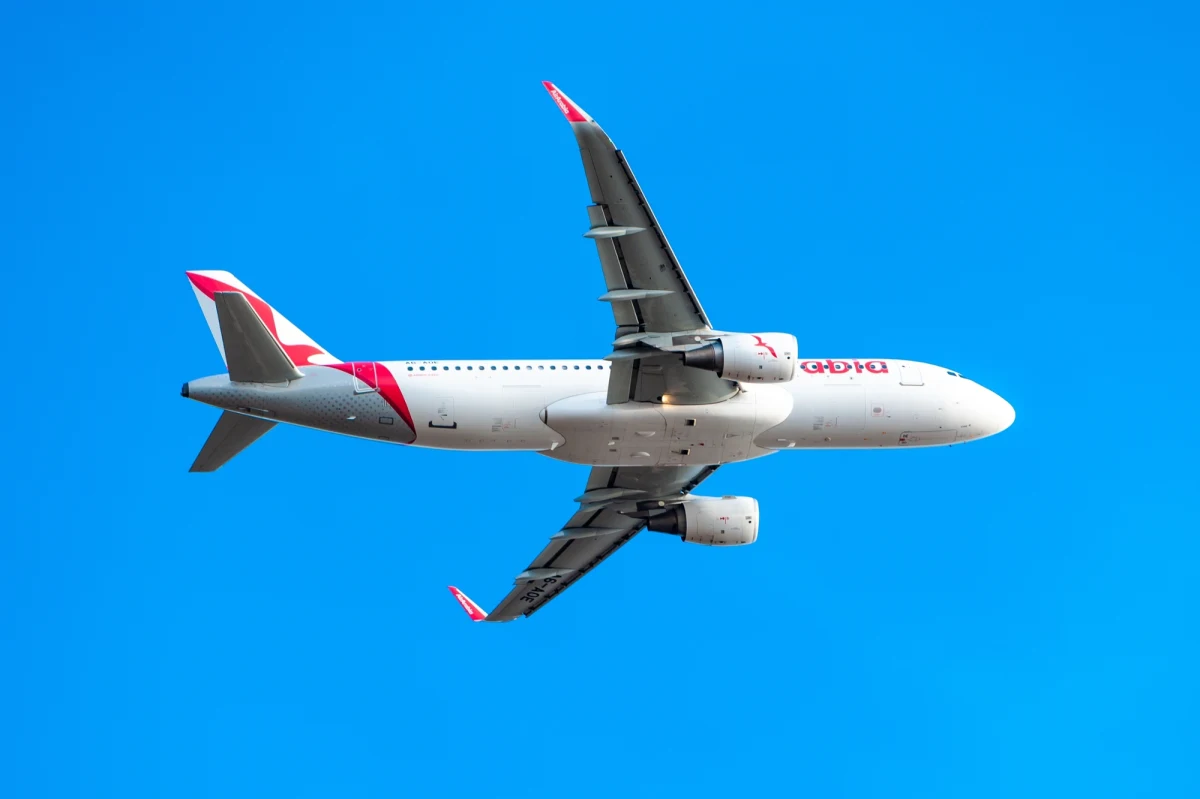 Tanie podróże na wyciągnięcie ręki. Air Arabia ogłasza masową wyprzedaż milionów miejsc na swoich trasach. Aby skorzystać z promocji, należy zarezerwować bilety do 12 października 2025 roku.