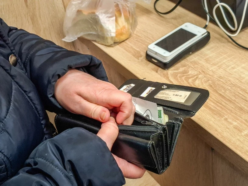 Paragony podbierała przez 8 miesięcy. Ukradła 90 tys. zł