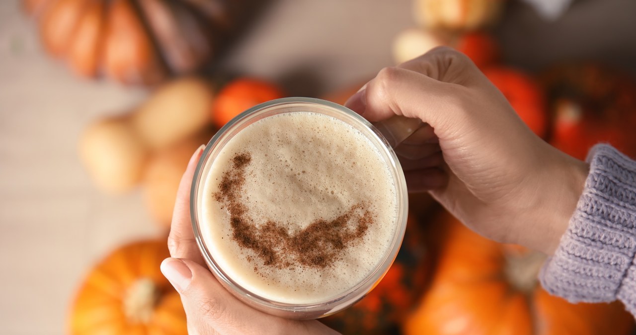 Pumpkin spice latte w wersji fit. Zrób jesienny napój bez cukrowej pułapki
