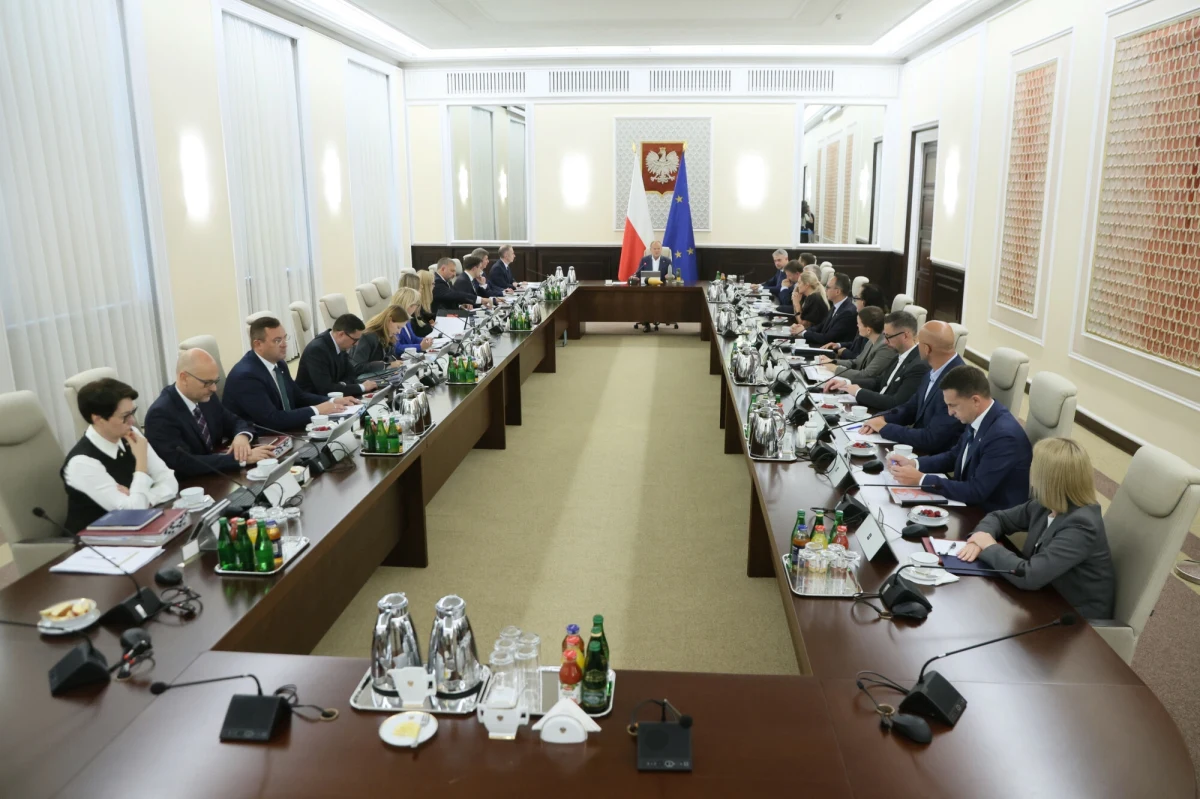 Rada Krajowa Polski 2050 wskazała Katarzynę Pełczyńską-Nałęcz jako kandydatkę na wicepremiera. Rada podjęła tę decyzję we wtorek wieczorem, ale już wcześniejsze doniesienia sugerowały, że to właśnie obecna minister funduszy i polityki regionalnej ma szansę na objęcie ważnej teki.