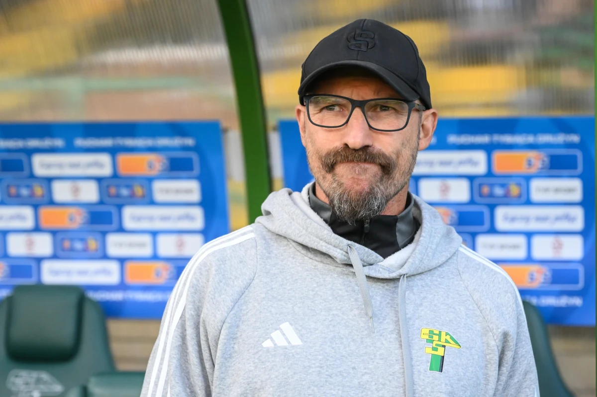 Maciej Stolarczyk nie jest już trenerem piłkarzy pierwszoligowego Górnika Łęczna. Tymczasowo drużynę poprowadzi dotychczasowy asystent Stolarczyka Daniel Rusek.