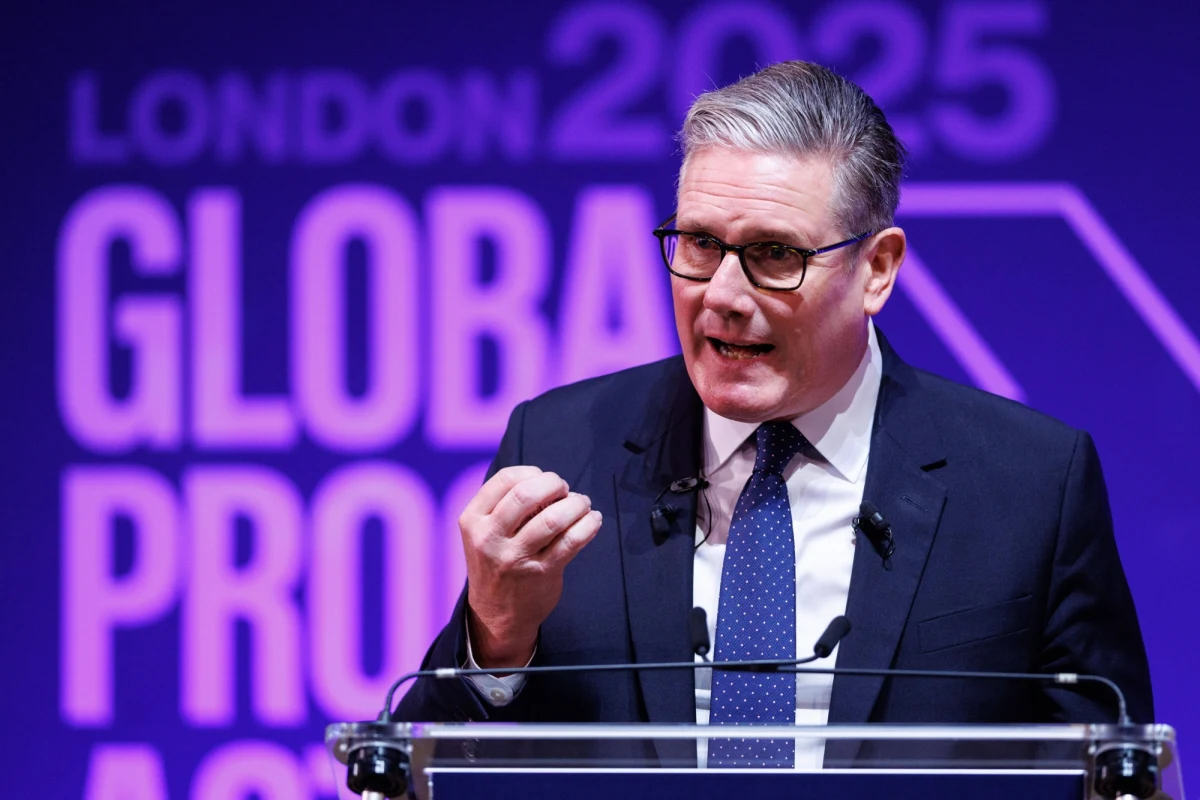 "​Brytyjski rząd planuje przeprowadzić reformę stosowania Europejskiej Konwencji Praw Człowieka w sprawach imigracyjnych" - powiedział premier Wielkiej Brytanii Keir Starmer w wywiadzie, jakiego udzielił stacji BBC. Dodał jednocześnie, że Wielka Brytania nie wycofa się z obowiązujących traktatów.