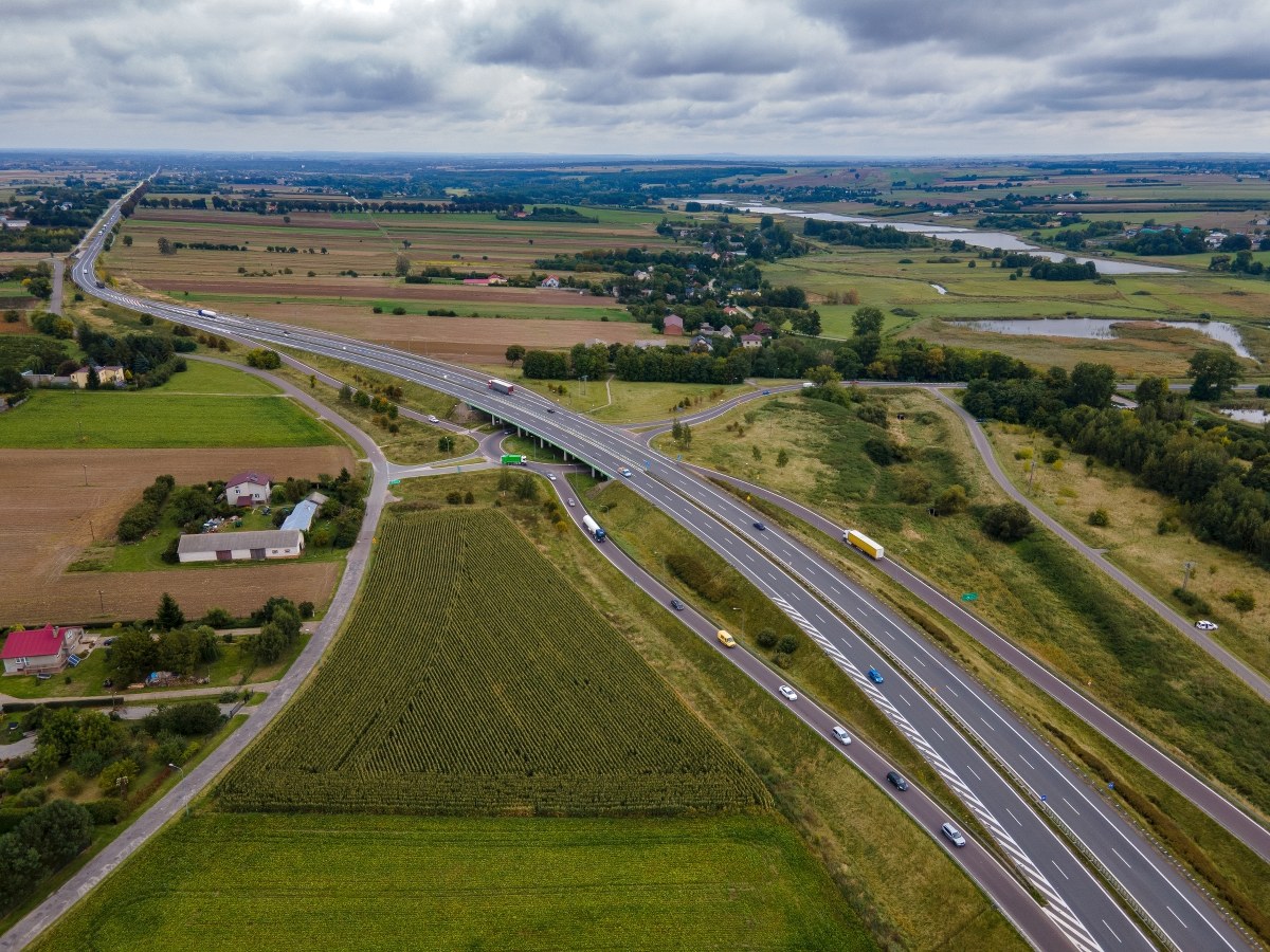 S17 coraz bliżej. Nowy odcinek ekspresówki przyspieszy podróż do Warszawy