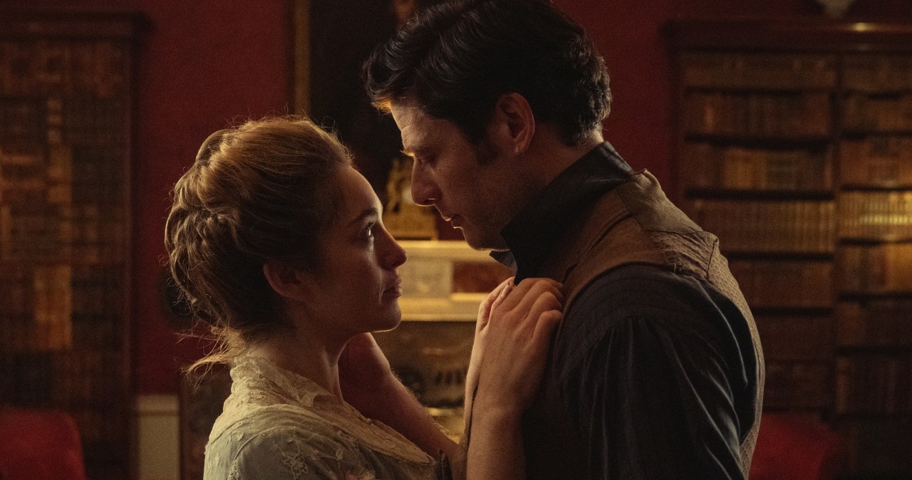 Elektryzujący dramat kostiumowy w rymie irlandzkich hitów. Nowoczesność i tradycja