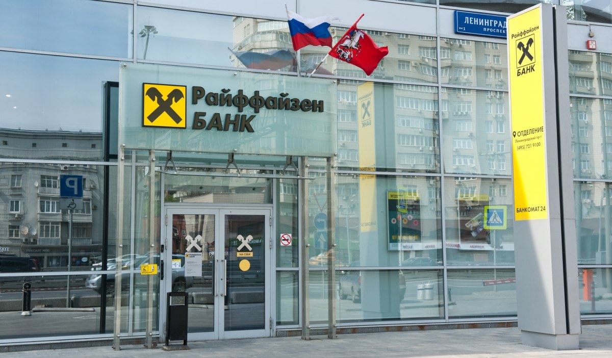Raiffeisen Bank chce, Kreml nie. Dlaczego Austriacy nie mogą wyjść z Rosji?