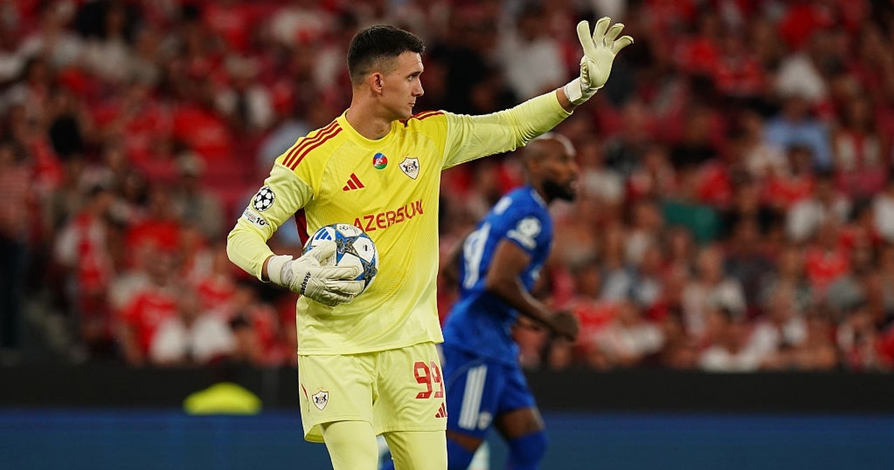 wiadomości,aktualności,Interia Ten zespół się nie zatrzymuje. Polski bramkarz wśród bohaterów. Sygnał dla Jana Urbana