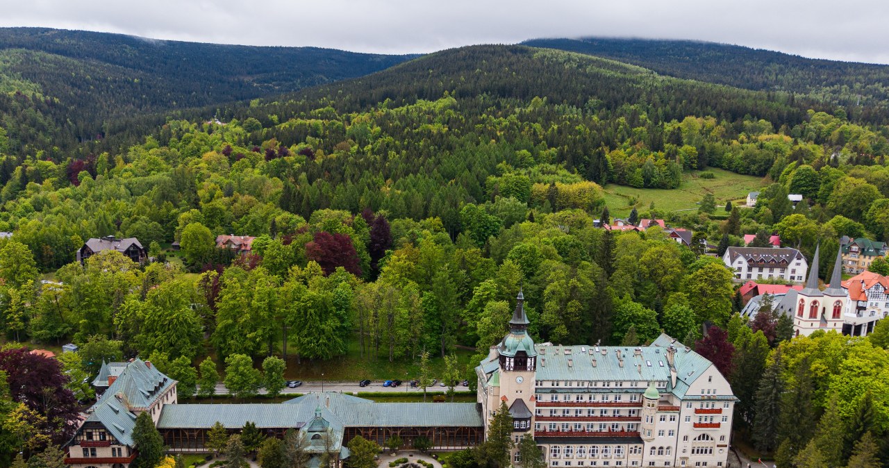 Kuracjusze przyjeżdżają tutaj od lat. Wody mineralne wzmacniają stawy i odporność
