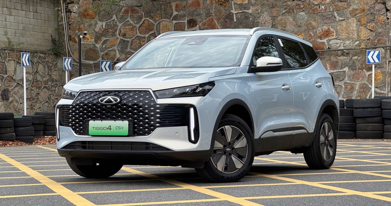Chery Tiggo 4 już w Polsce. Trzeba zajrzeć do bagażnika wiadomości,aktualności,Interia Chery Tiggo 4 już w Polsce. Trzeba zajrzeć do bagażnika