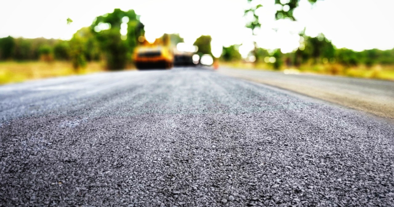 Tkanina AI będzie chroniła drogi. Niemieccy naukowcy z nowym odkryciem