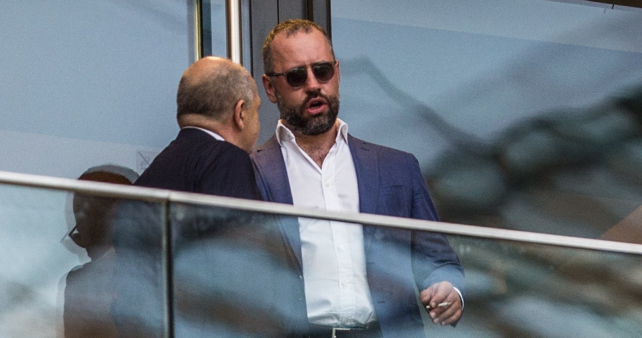 Niewypał Leśnodorskiego, zespół zawiesił działalność. Milionowe straty