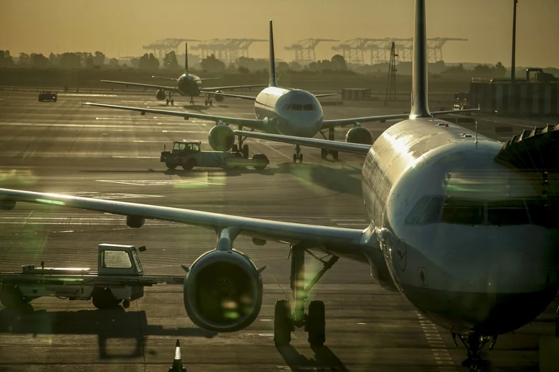 Drony nad niemieckim lotniskiem. Loty odwołane