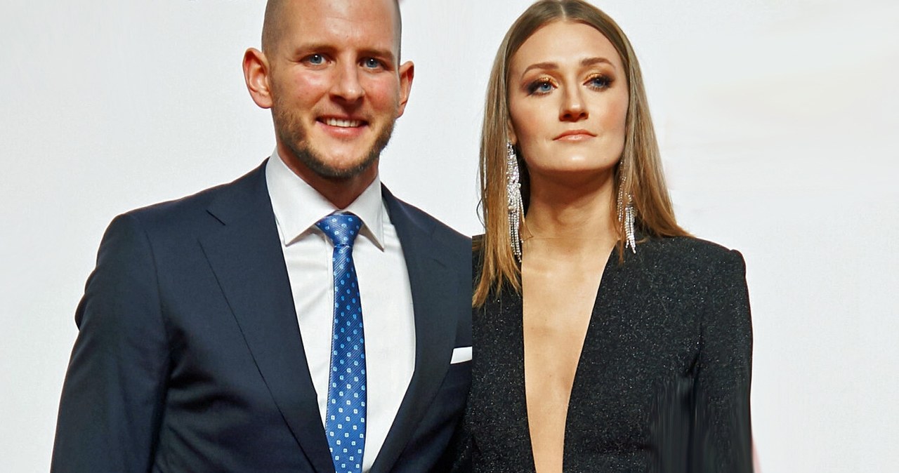 wiadomości,aktualności,Interia Nocne wieści z domu Bartosza Kurka. Żona Anna potwierdziła ponure doniesienia, ludzie nie mieli pojęcia