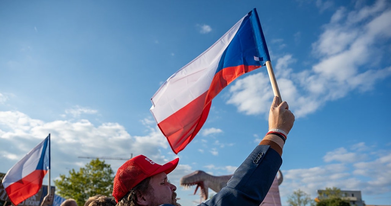 Dwudniowe wybory w Czechach. Słowacki oligarcha pierwszym do gabinetu premiera