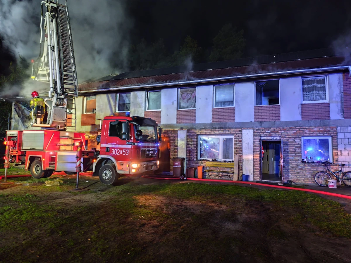 W miejscowości Bolemin pod Gorzowem Wielkopolskim doszło do tragicznego pożaru hotelu pracowniczego. W budynku zamieszkałym głównie przez obcokrajowców wybuchł ogień, który błyskawicznie objął piętro i dach. Niestety, mimo szybkiej akcji ratunkowej, jedna osoba zginęła.