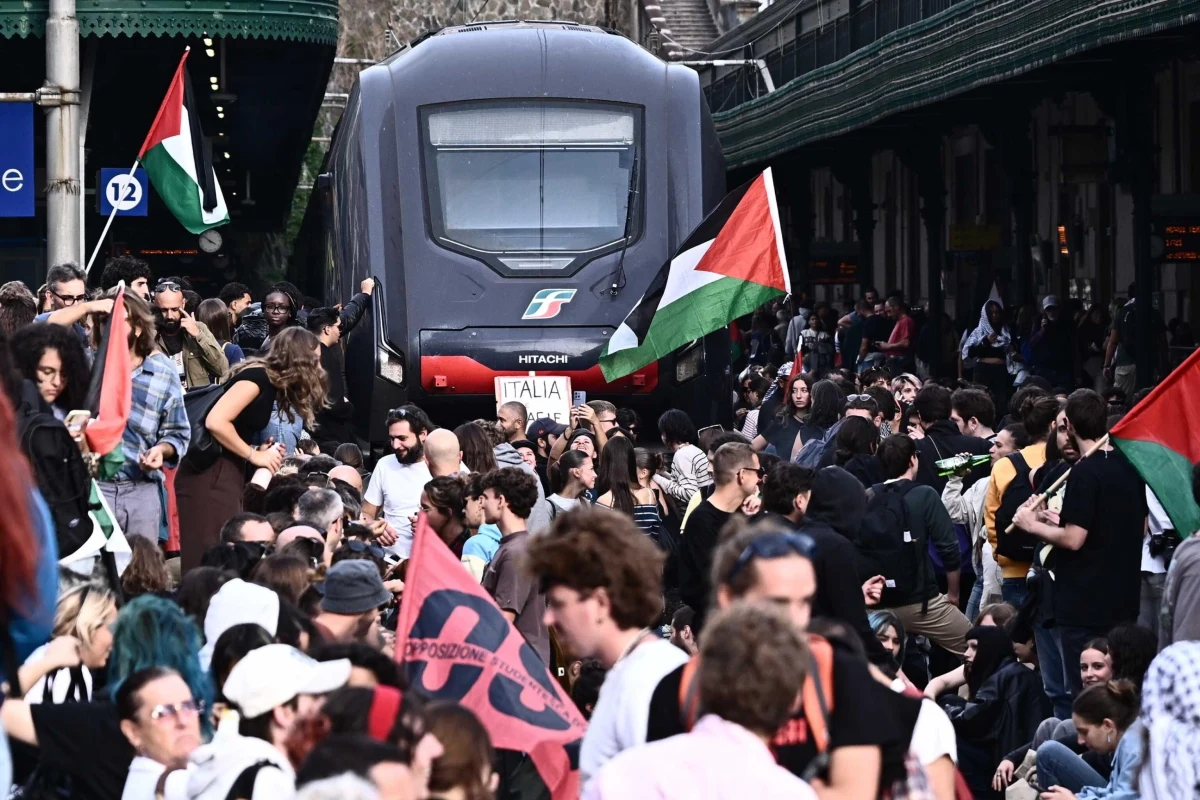 Ponad dwa miliony osób wzięło udział w piątkowych manifestacjach w całych Włoszech. Protesty i strajk generalny były odpowiedzią na działania izraelskich sił zbrojnych, które zatrzymały Globalną Flotyllę Sumud z pomocą humanitarną dla Strefy Gazy. W wielu miastach doszło do blokad, opóźnień w transporcie i incydentów.