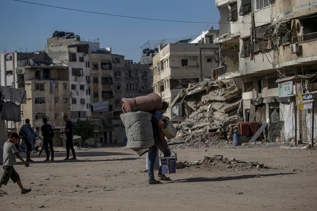 Wojsko izraelskie dostało rozkaz wstrzymania działań ofensywnych w mieście Gaza, ale nadal prowadzi operacje obronne - poinformował w sobotę portal Times of Israel. Palestyńska obrona cywilna podała, że tego dnia doszło do kilkudziesięciu ataków na Strefę Gazy.
