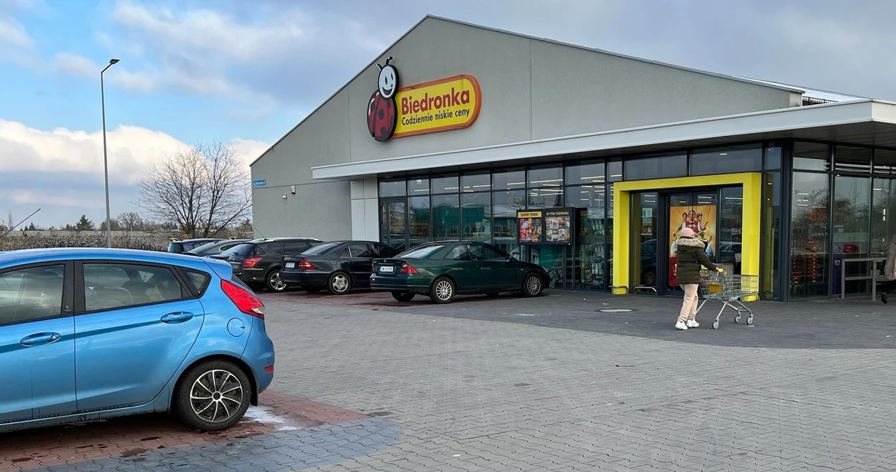 Zmiany na parkingach Biedronki. Podporządkujesz się, albo 3,5 tys. zł kary wiadomości,aktualności,Interia Zmiany na parkingach Biedronki. Podporządkujesz się, albo 3,5 tys. zł kary