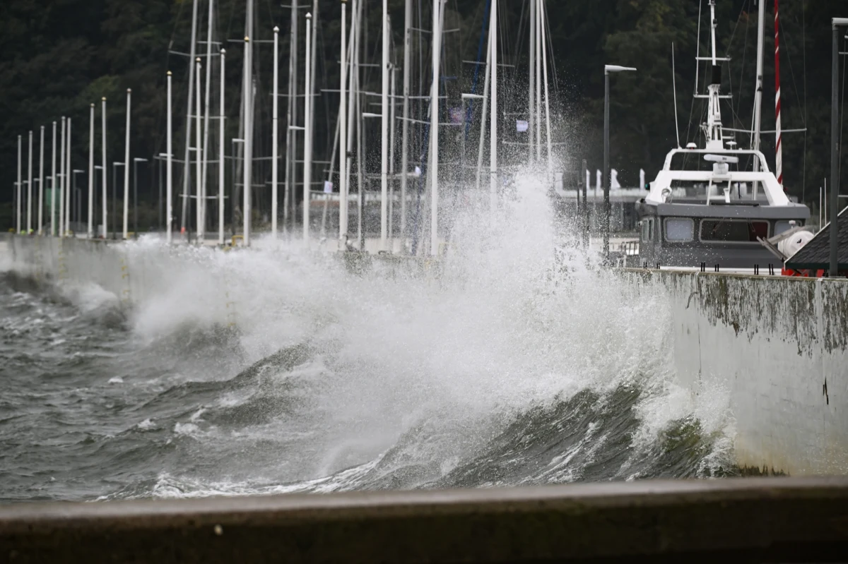 Na Zatoce Gdańskiej, podczas Memoriału Pływackiego JW Formoza, zaginął pływak. Zakrojone na szeroką skalę poszukiwania zakończyły się szczęśliwie - zaginiony mężczyzna został odnaleziony.