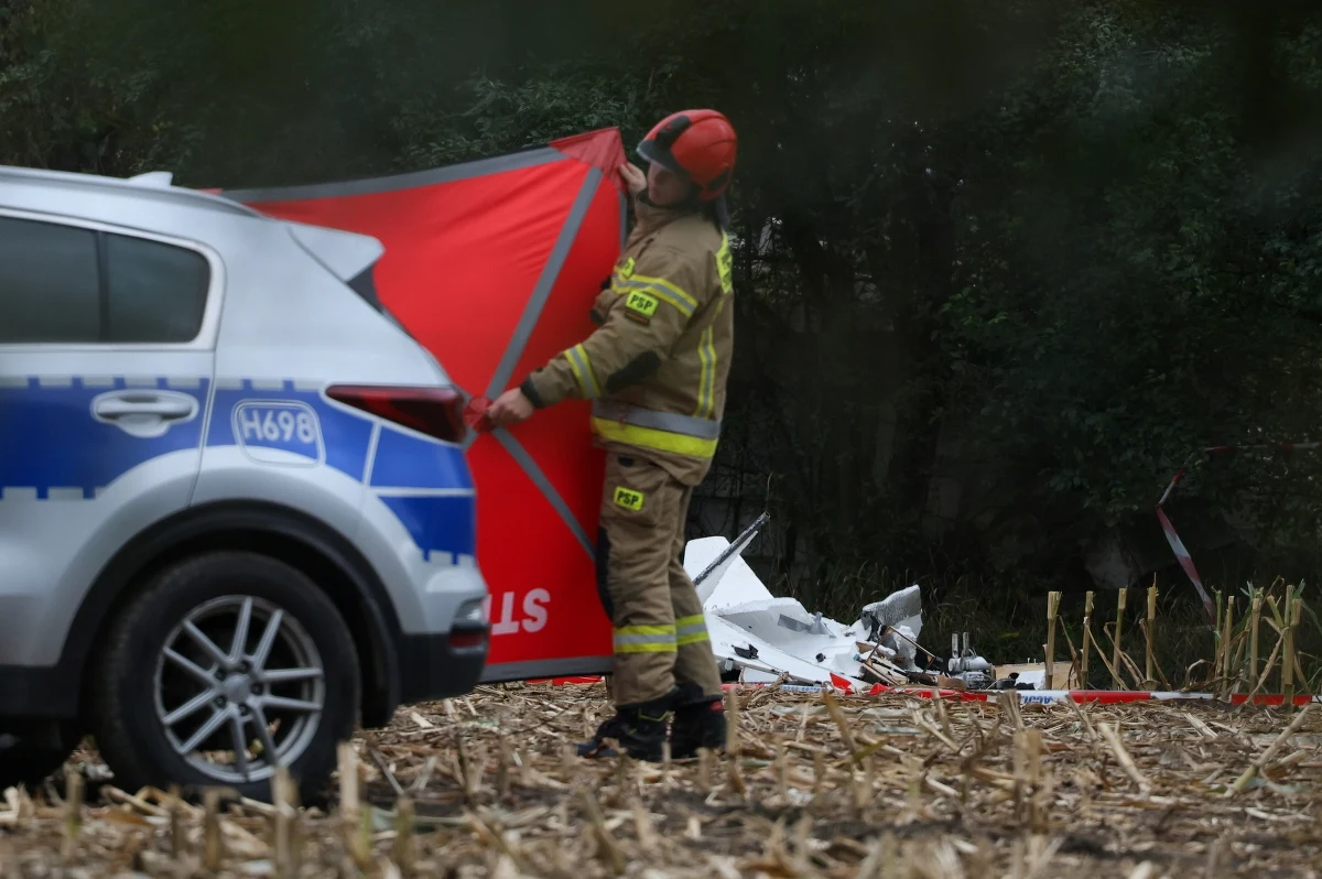 Nic nie wskazuje na to, by obiekt przypominający drona, który został znaleziony w sobotę wieczorem w miejscowości Zaręby Warchoły na Mazowszu, był nowy - dowiedział się nieoficjalnie dziennikarz RMF FM. 
