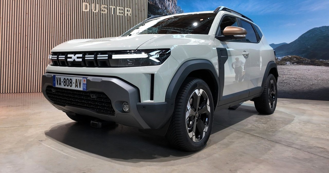 Dacia Duster i Bigster z nowym napędem to ulubieńcy Polaków. 4x4, trzy paliwa, zasięg do 1,5 tys. km wiadomości,aktualności,Interia Dacia Duster i Bigster z nowym napędem to ulubieńcy Polaków. 4x4, trzy paliwa, zasięg do 1,5 tys. km