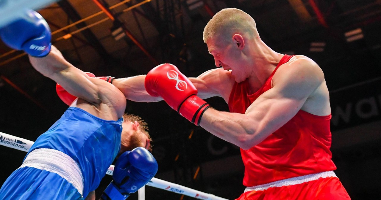 wiadomości,aktualności,Interia Trzy razy RSC polskiego objawienia z MŚ. Na końcu już trzy rundy. No i ma złoto