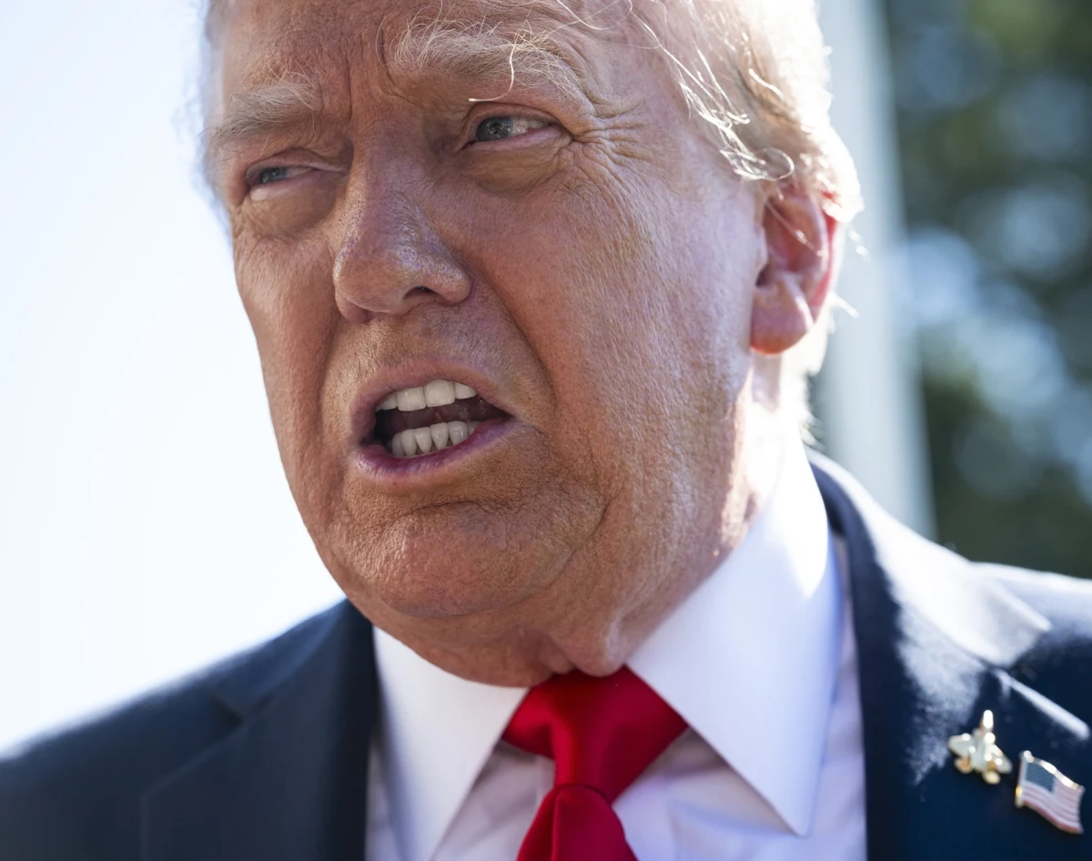 Prezydent USA Donald Trump odbył napiętą rozmowę telefoniczną z premierem Izraela Benjaminem Netanjahu po tym, jak Hamas częściowo zaakceptował w piątek amerykański plan pokojowy dla Strefy Gazy - poinformował portal Axios. Według źródeł serwisu, dyskusja między przywódcami była "twarda i stanowcza", choć ostatecznie udało się im dojść do porozumienia.