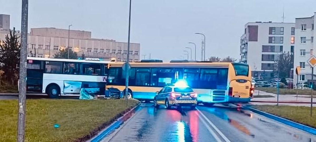 Zderzenie autobusów w Słupsku. Dwie osoby ranne