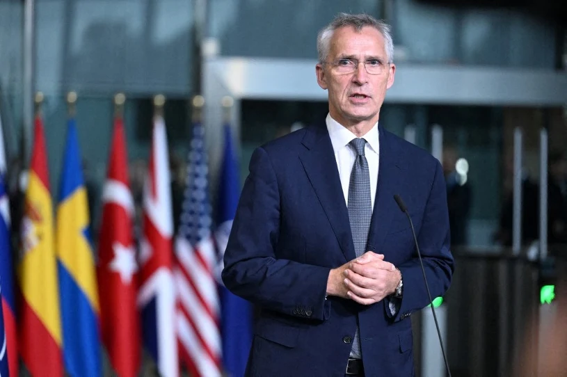 Stoltenberg obžaluje zamude pri dobavi orožja Ukrajini in priznava možnost preprečitve vojne