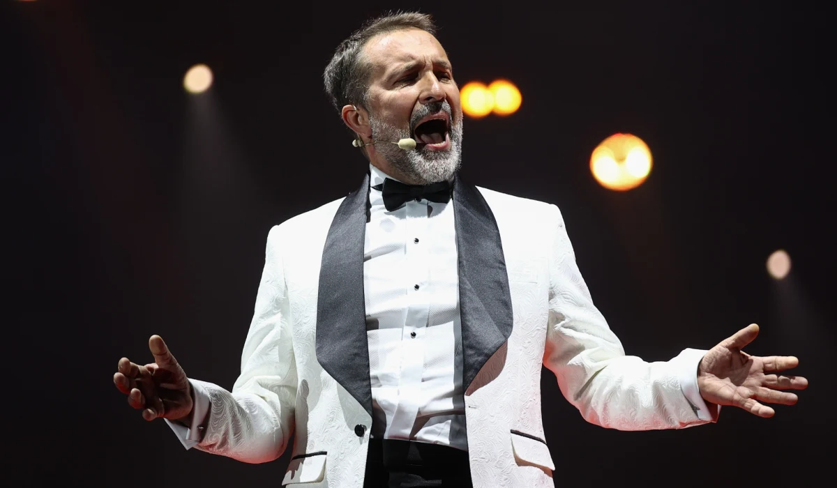 Kabaret Hrabi wydał nowy komunikat ws. swojej przyszłości. W lipcu zmarła współtworząca tę popularną grupę Joanna Kołaczkowska. "Zostajemy we trzech. Nie wyobrażamy sobie, żeby ktokolwiek mógł na stałe zastąpić Aśkę" - zadeklarowali członkowie kabaretu. 