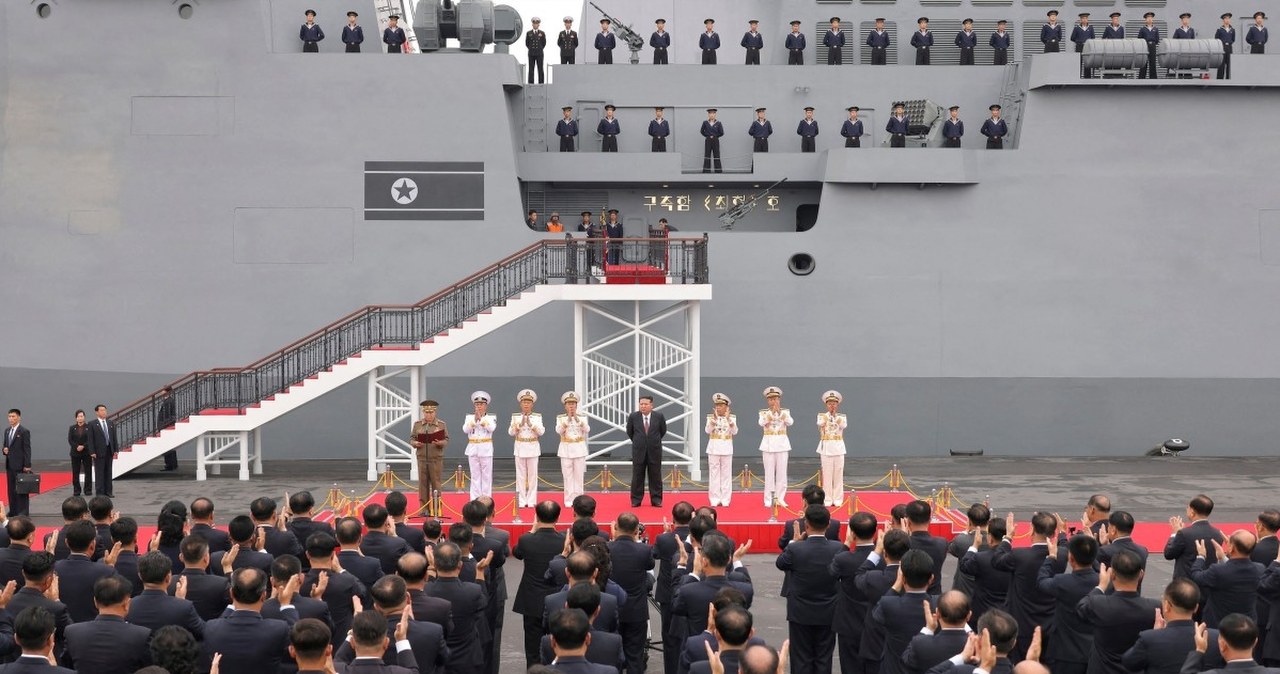wiadomości,aktualności,Interia Korea Północna rozbudowuje okręty. Kim Dzong Un wzywa do 