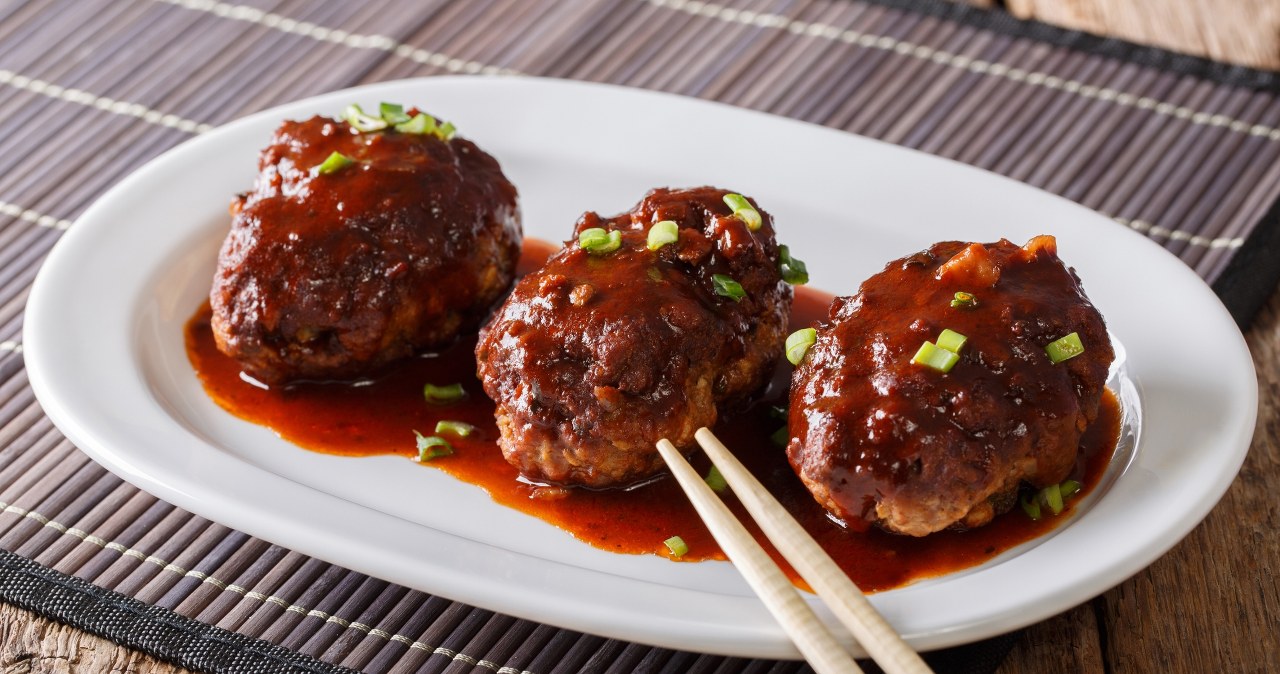 Ten japoński obiad to prawdziwy hit. Odkąd poznałam przepis, robię go co tydzień