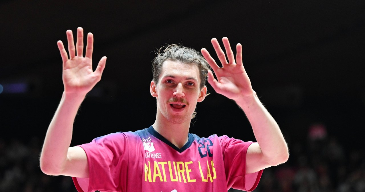 wiadomości,aktualności,Interia Polski siatkarz już pożegnany, spakował walizki i opuścił kraj. Obrał sensacyjny kierunek