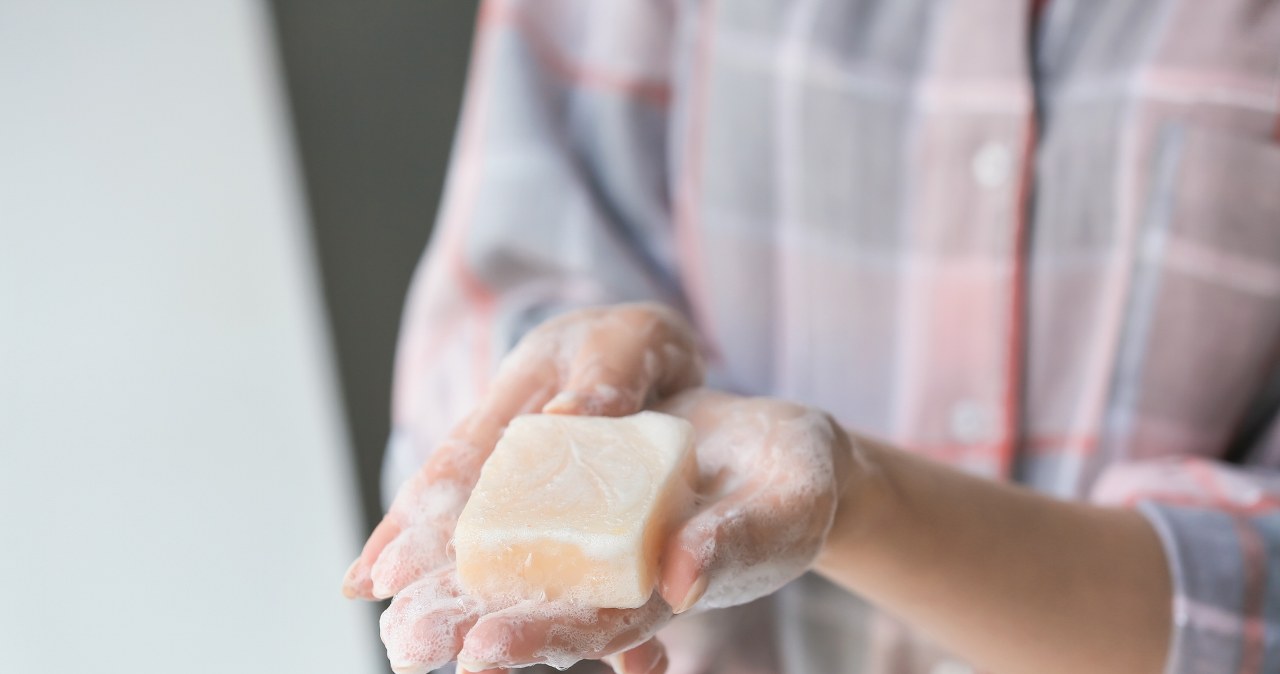 Czego nie powinniśmy myć mydłem? To częsty błąd