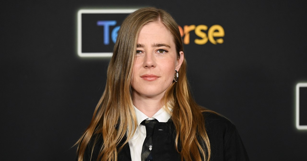 Zrezygnowała z nazwiska sławnego ojca. Zagrała w najlepszym serialu tego roku