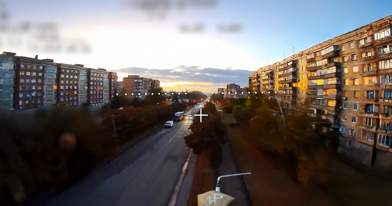 Pokazali pierwszy w historii atak na miasto drona na światłowodzie