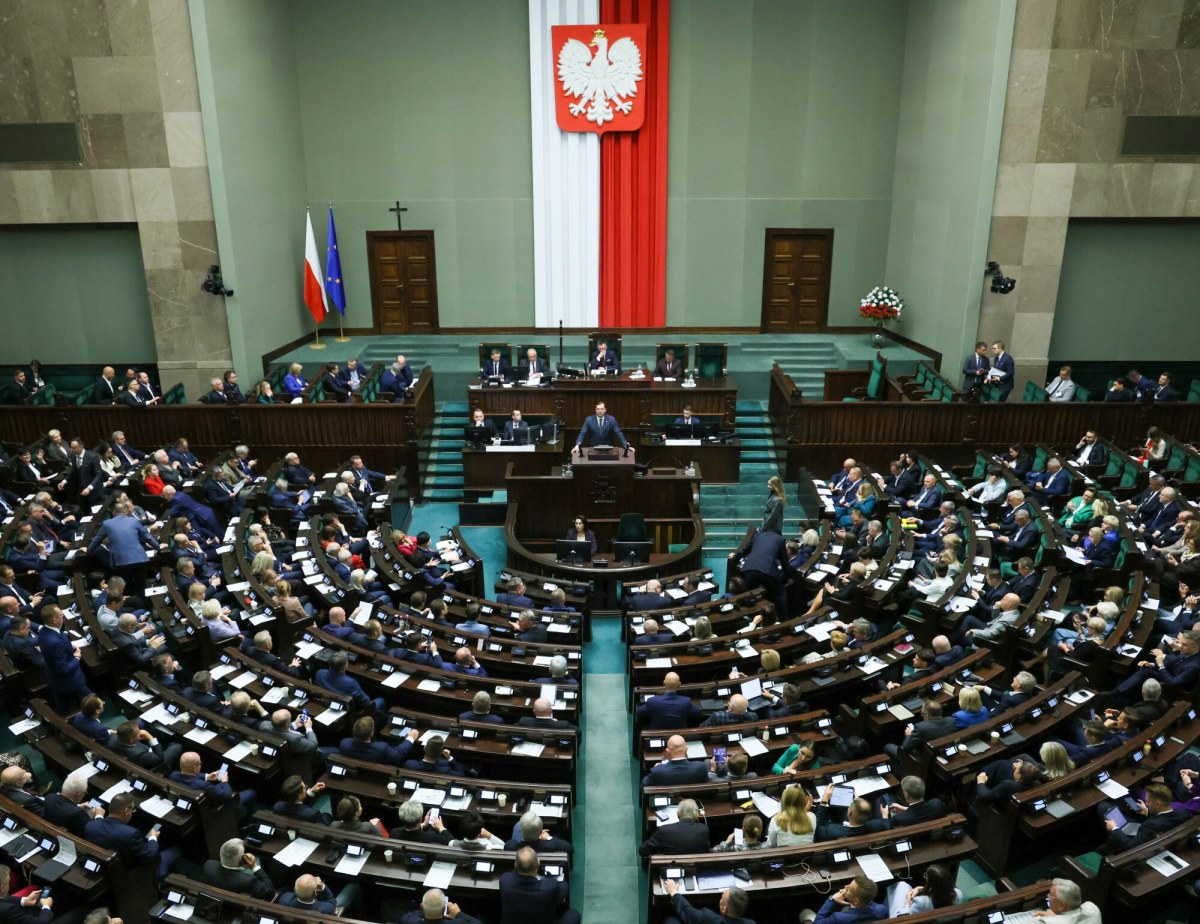 Początek końca? Posłowie zgłosili się do innej partii