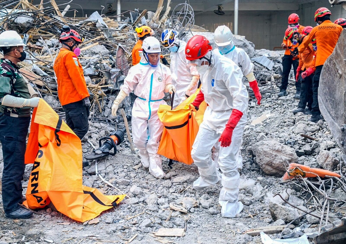 Tragedia w szkole z internatem. Dziesiątki ofiar