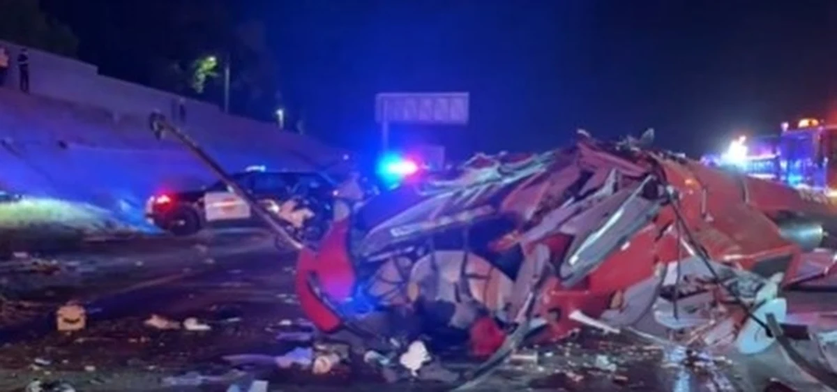 Trzy osoby są w stanie krytycznym po katastrofie śmigłowca na autostradzie w Sacramento w Kalifornii w Stanach Zjednoczonych. Do zdarzenia doszło w poniedziałek wieczorem. Poszkodowani to pilot, ratownik i pielęgniarka.