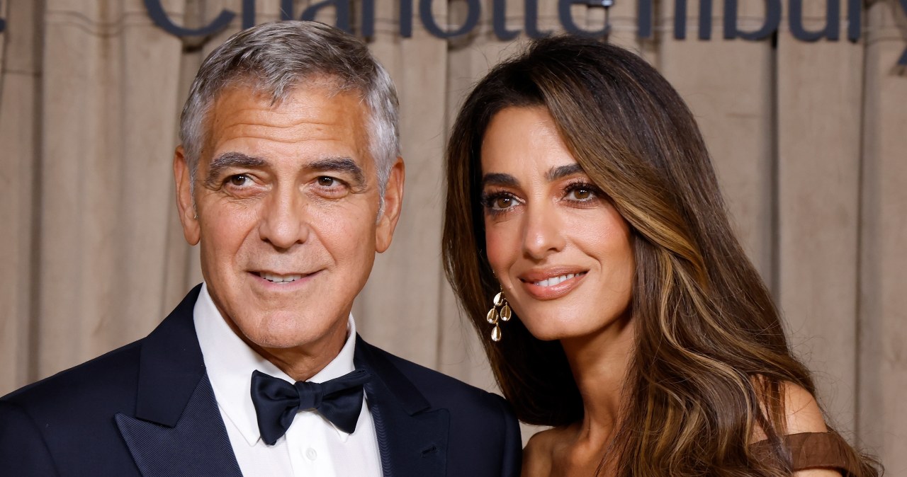 Wyszła i się zaczęło. Nie bez powodu patrzyli tylko na nią