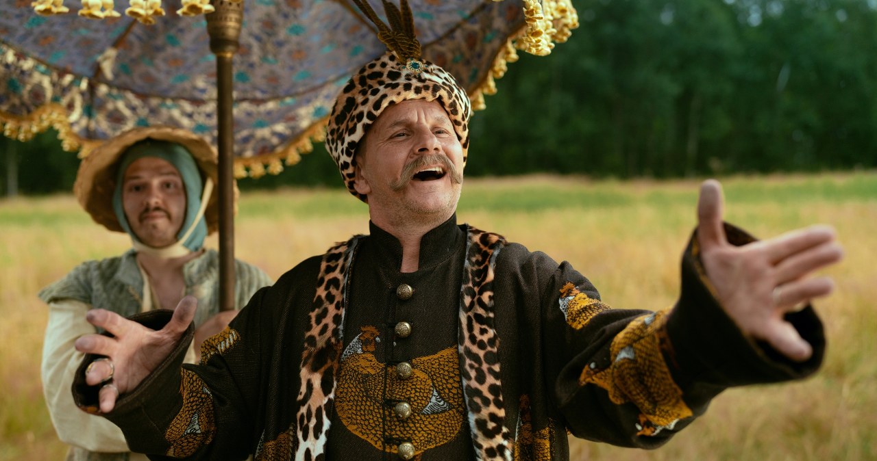 Piosenkę "Bez Andrzeja" śpiewa cała Polska. Odsłania kulisy muzyki z "1670"