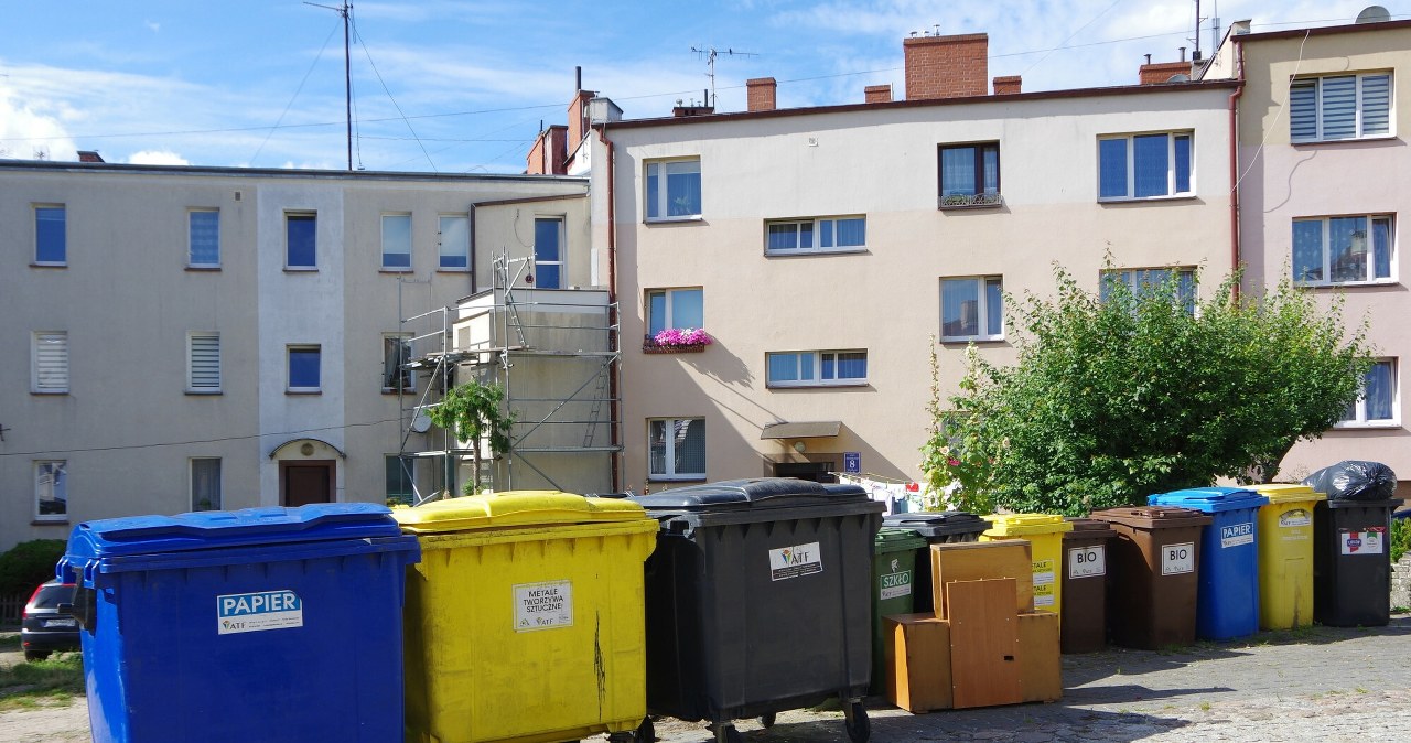 Właściciele posesji muszą kupić dodatkowy kontener na odpady. Co tam trafi?