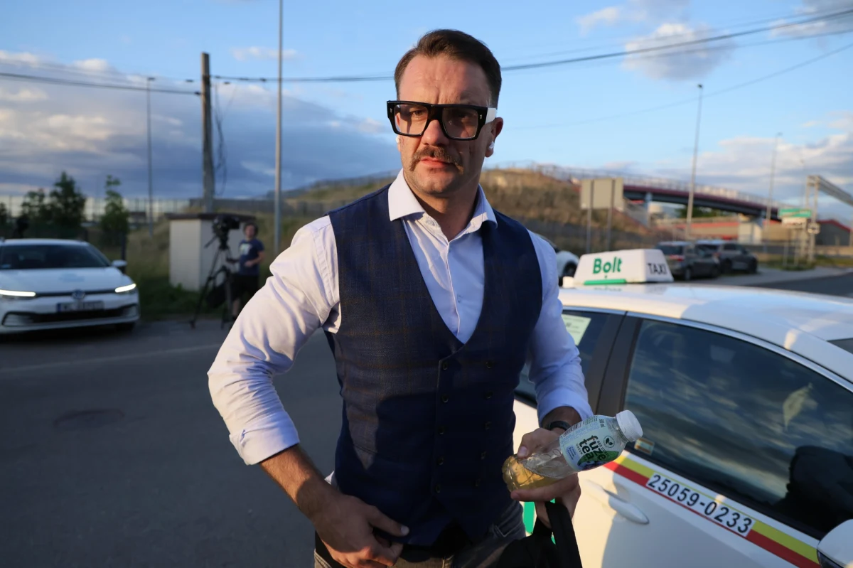 Poseł PiS Łukasz Mejza został ukarany przez sejmową komisję etyki za zachowanie wobec senatora Wadima Tyszkiewicza w restauracji w Nowym Domu Poselskim wiosną 2025 roku. O ukaranie Mejzy wystąpiła marszałek Senatu.