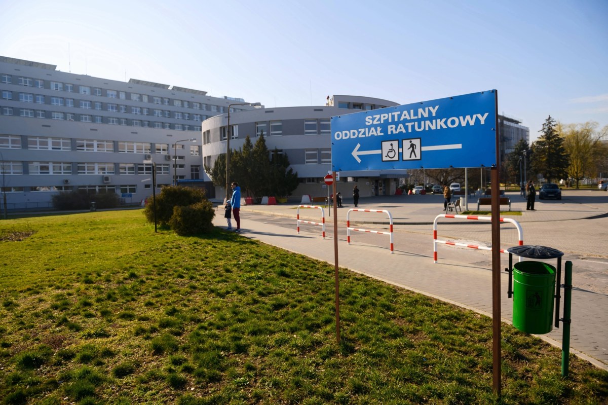 Przyjęcie co najmniej 80 tys. zł, korupcja. Ordynator z Poznania usłyszał zarzuty