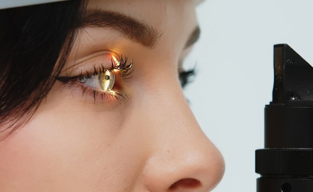Zbliża się Światowy Dzień Wzroku (9.10). W tym roku odbywa się pod hasłem #LoveYourEyes czyli „Kochaj swoje oczy”. To doskonały moment, by poświęcić naszym oczom nieco więcej uwagi i… wziąć je pod lupę. Jak zadbać o wzrok? Z jakimi objawiamy natychmiast szukać pomocy specjalisty? O tym będziemy mówić w cyklu „Twoje Zdrowie w Faktach RMF FM”. 