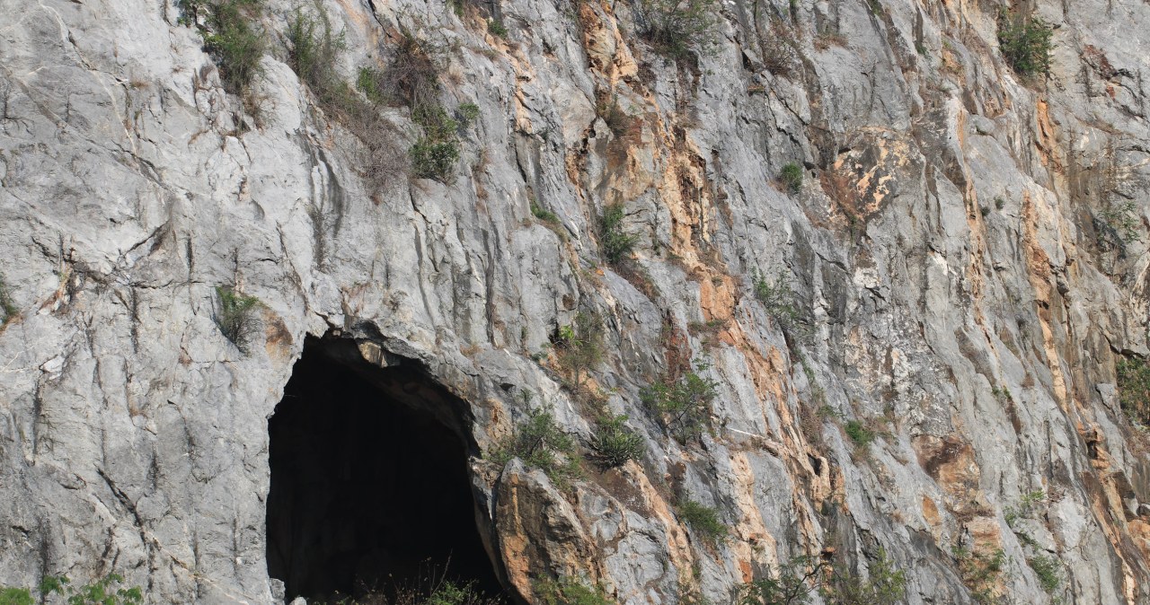 Jaskinia skrywała świątynie sprzed 2700 lat. Archeolodzy nie są co do niej zgodni