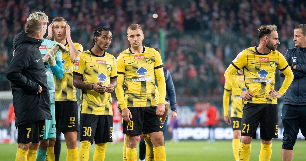 wiadomości,aktualności,Interia Rewolucja w Wieczystej. Pojawiło się oświadczenie, od razu dementują