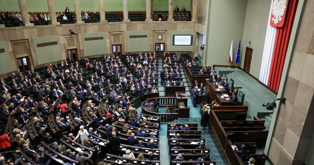 Koniec z alkoholem w Sejmie? Politycy opozycji chcą szybkich zmian