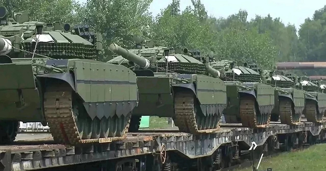 Sojusznik wsparł Rosję potężną bronią. Właśnie jedzie na zachód